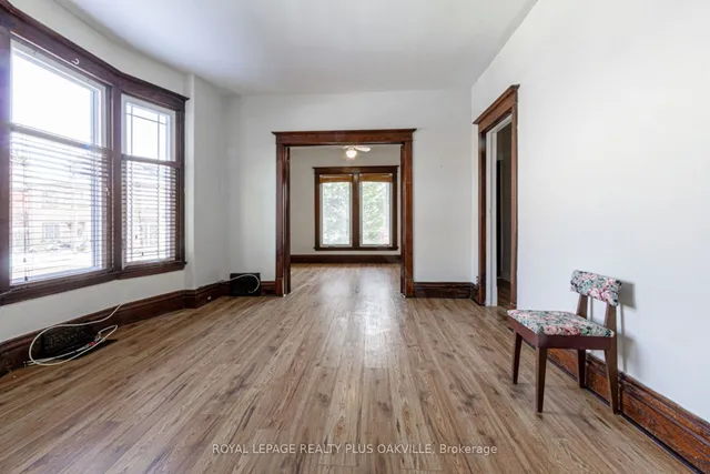 Additional image 8 of 58 Lorne Ave