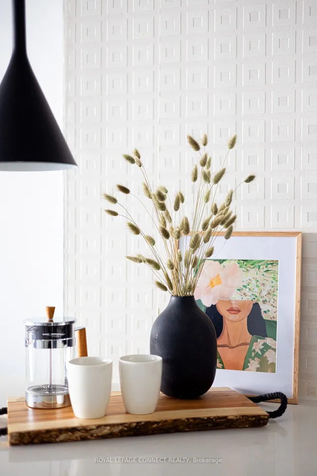 Additional image 18 of 705 King St Unit 1105