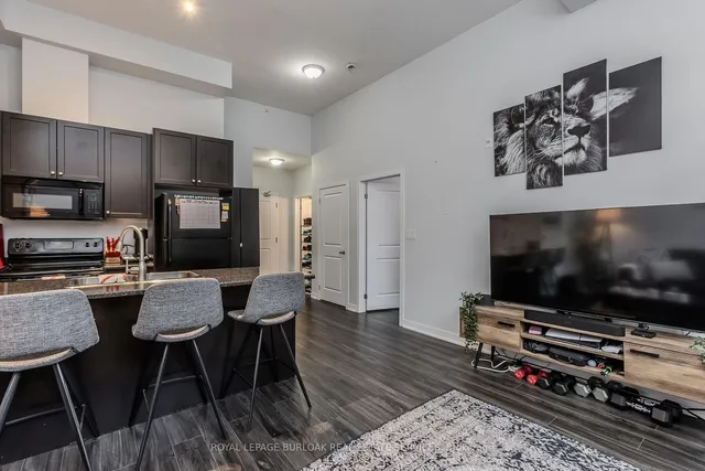 Additional image 18 of 85 Robinson St Unit 103