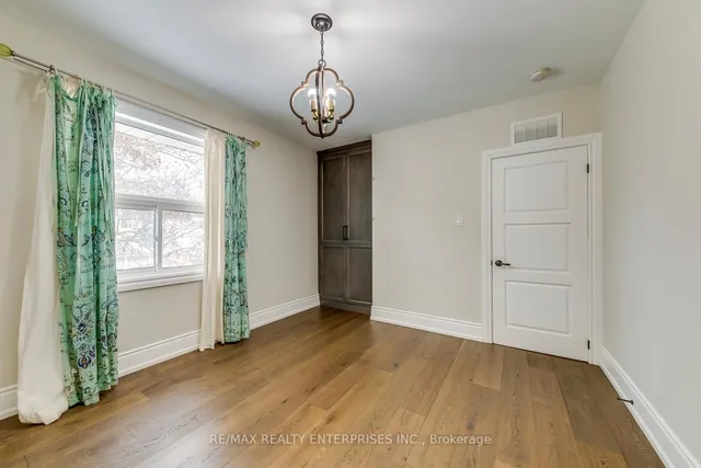 Additional image 28 of 29 Pinehurst Cres