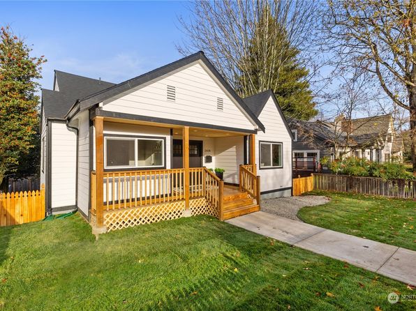 Primary image of 2428 E Roanoke Street, Seattle, WA 98112