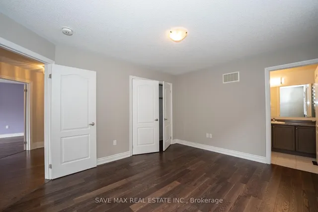 Additional image 34 of 36 Roulette Cres