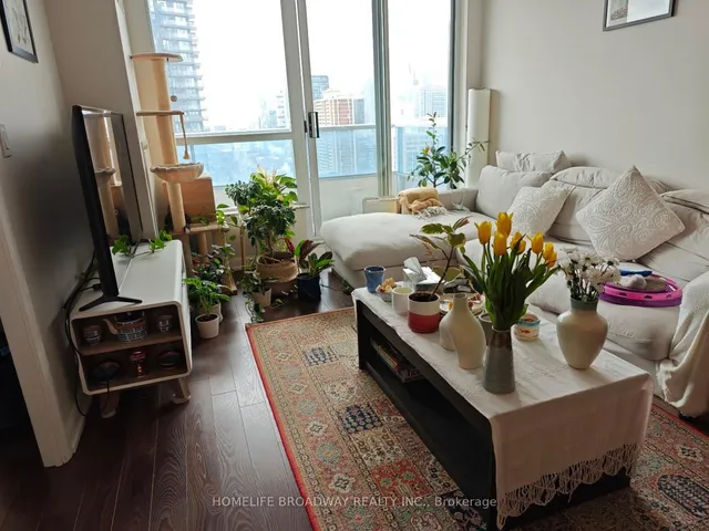 Additional image 4 of 500 Sherbourne St Unit 2007