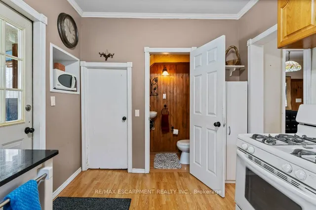 Additional image 22 of 45 EAST 13TH St