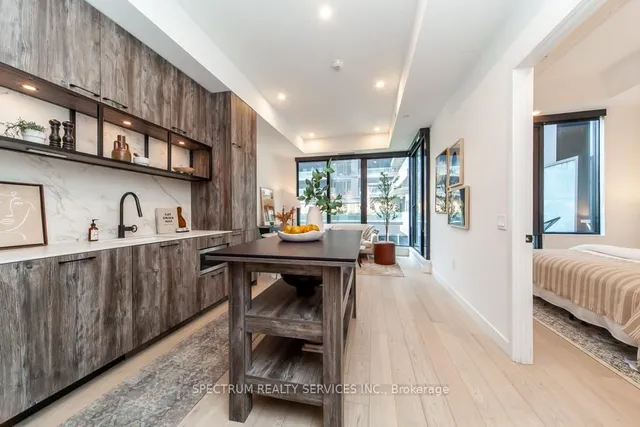 Additional image 10 of 505 Richmond St Unit 424