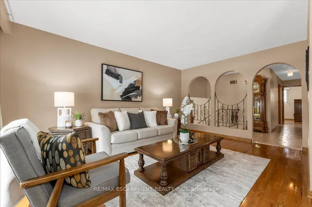 Additional image 10 of 43 Seaton Place Dr