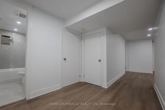 Additional image 31 of 41 Grande Ave