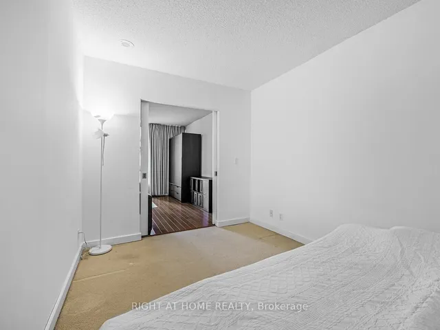 Additional image 25 of 350 Wellington St Unit 425