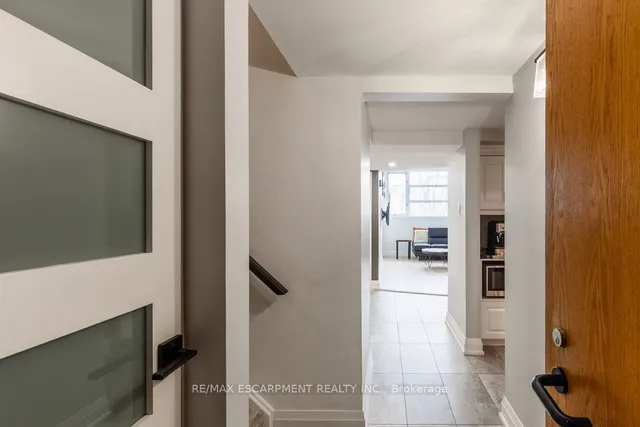 Additional image 5 of 50 MAIN St Unit 412