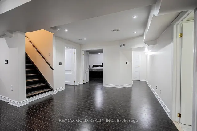 Additional image 40 of 17 Yellow Pine Rd