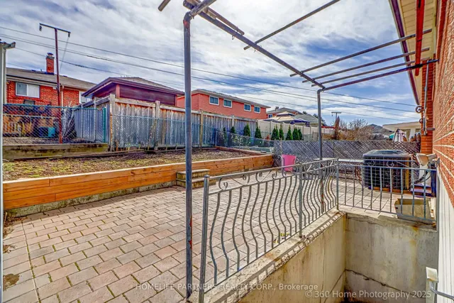 Additional image 32 of 303 Pellatt Ave