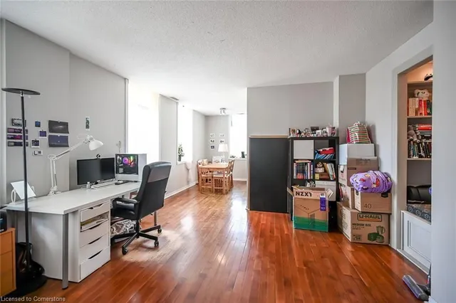 Additional image 18 of 36 James St Unit 905