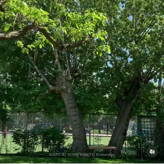 Additional image 45 of 61 Woburn Ave