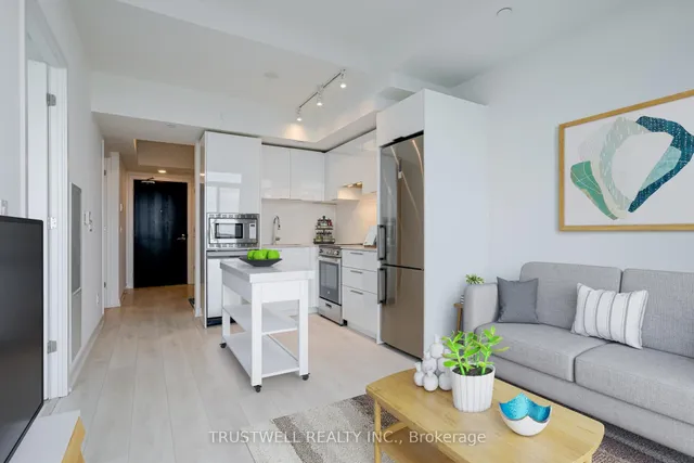 Additional image 6 of 501 Yonge St Unit 5208