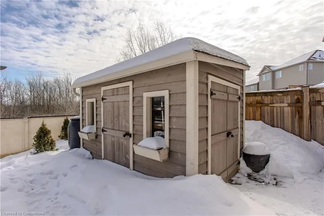 Additional image 36 of 8 Thornbury Crt