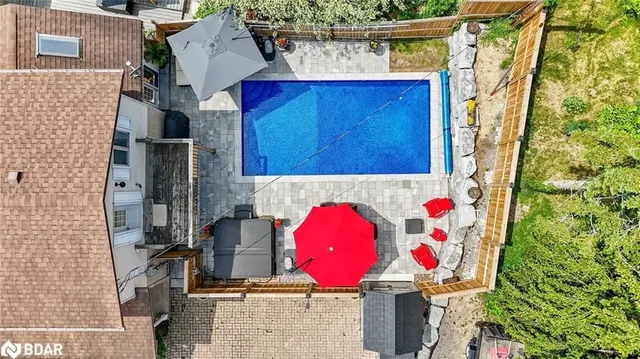 Additional image 33 of 2 Green Meadow Way