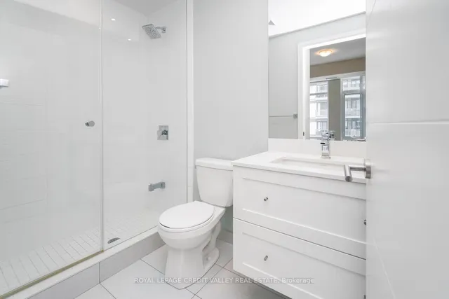 Additional image 14 of 525 Adelaide St Unit 1732