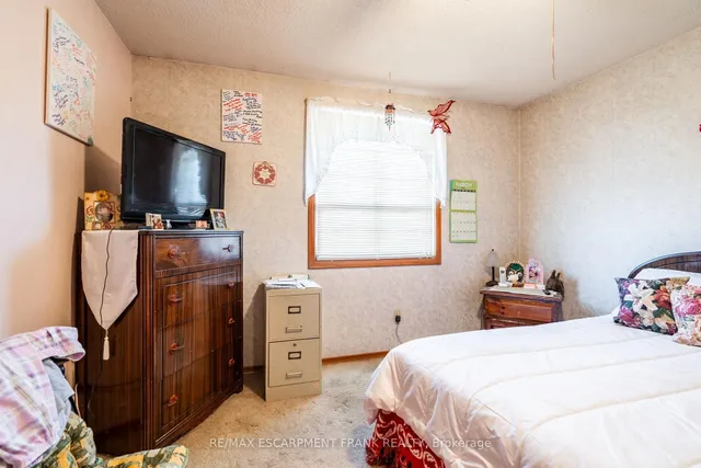 Additional image 21 of 75 Hanover Pl