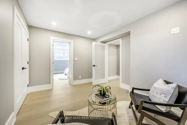 Additional image 39 of 15 Scarth Rd Unit 1