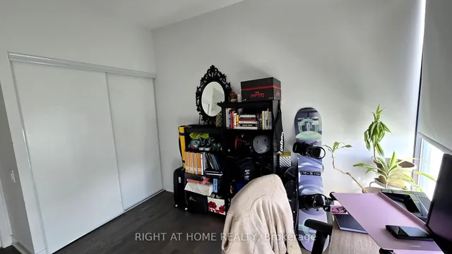 Additional image 18 of 1815 Yonge St Unit 802