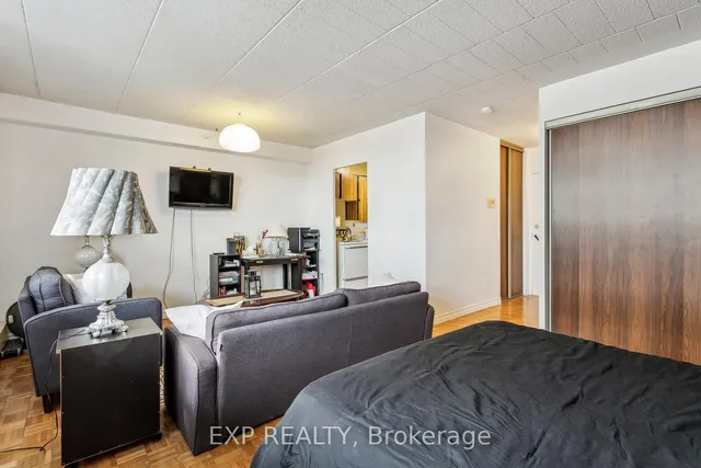 Additional image 10 of 3625 Lakeshore Blvd Unit 506