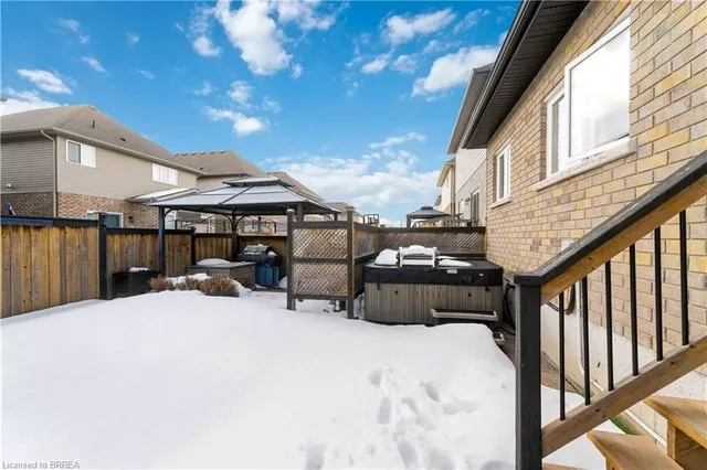 Additional image 38 of 218 Bellagio Ave