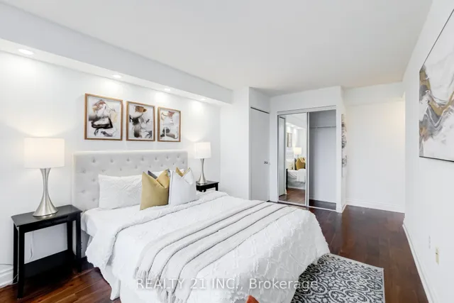 Additional image 25 of 21 Overlea Blvd Unit 511