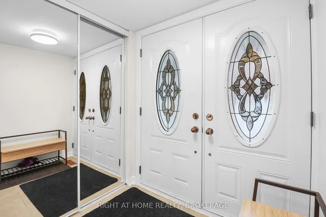 Additional image 3 of 400 Bloor St Unit 100