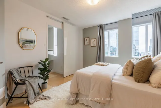 Additional image 20 of 36 James St Unit 702