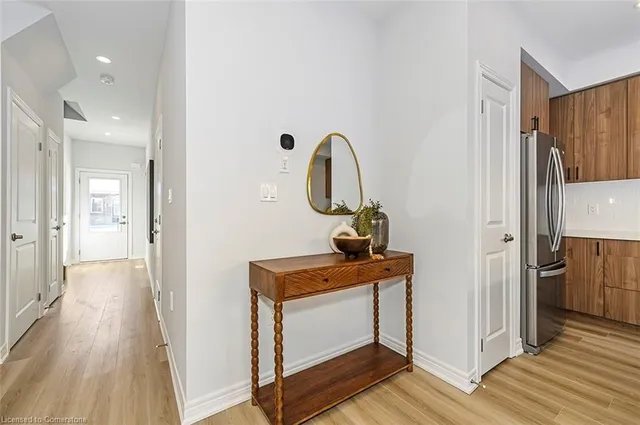 Additional image 12 of 205 Thames Way Unit 24