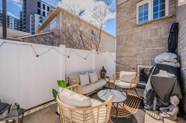 Additional image 19 of 240 Westmeadow Dr Unit 7A