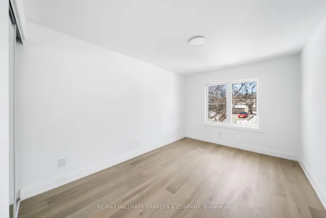 Additional image 23 of 27 Christine Cres