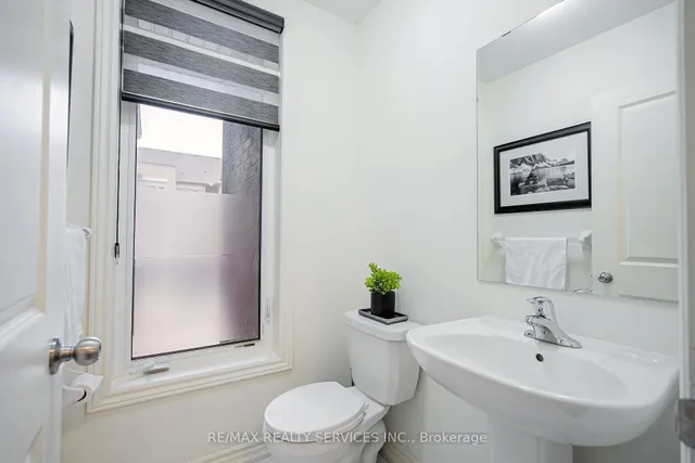 Additional image 13 of 19 Arrowview Dr