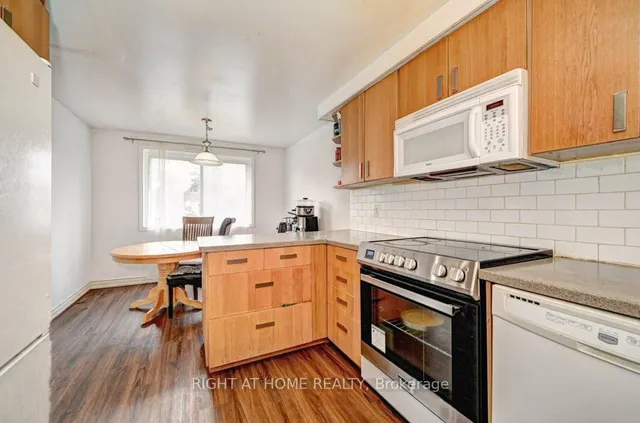 Additional image 17 of 58 Belwood Cres