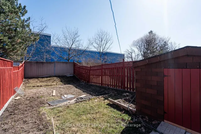 Additional image 39 of 83 Checkerberry Cres