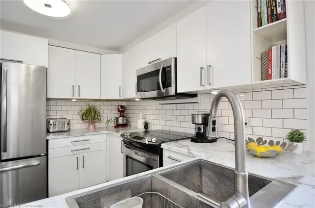 Additional image 15 of 28 Rushbrook Dr