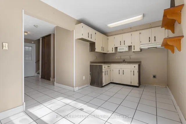 Additional image 11 of 41 Carberry Cres