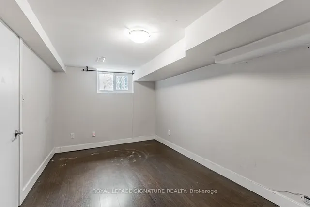 Additional image 27 of 261 Hollywood Ave