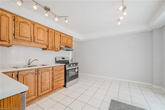 Additional image 12 of 11 Pecan Crt