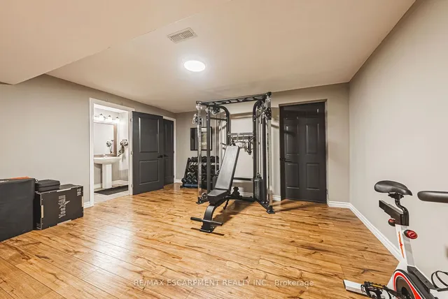 Additional image 32 of 35 GRETI Dr