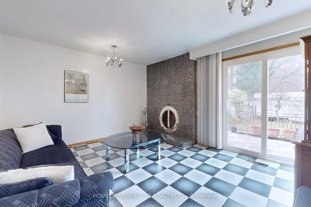 Additional image 16 of 44 Grandville Ave
