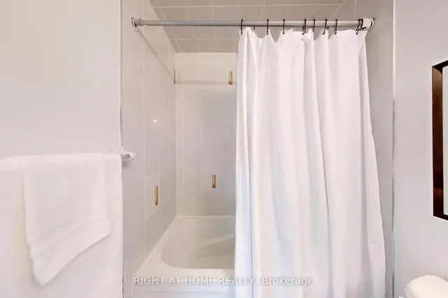 Additional image 25 of 15 Coneflower Cres Unit 234