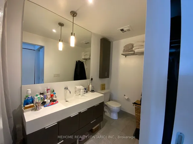 Additional image 17 of 110 Charles St Unit 2103