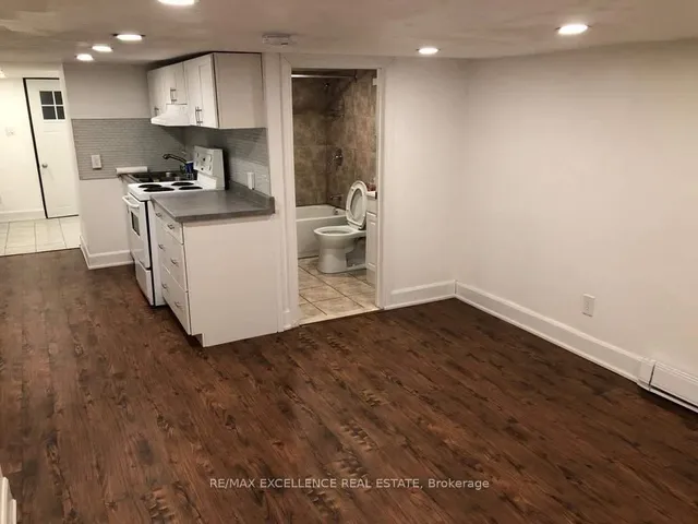 Additional image 18 of 663 Jane St