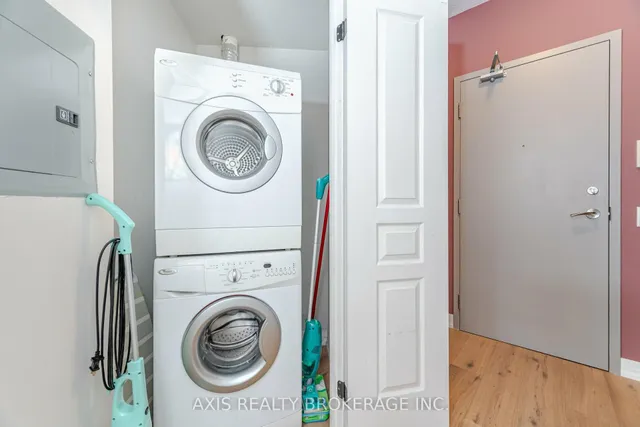 Additional image 29 of 1121 Bay St Unit 904