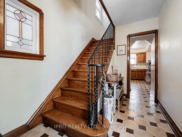 Additional image 13 of 948 Pape Ave