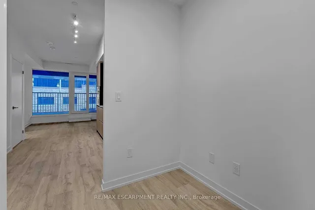 Additional image 19 of 2 Augusta Ave Unit 204