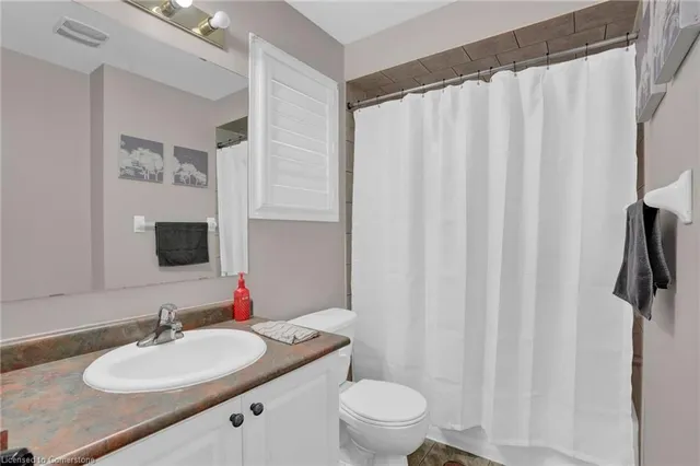 Additional image 4 of 8 Meadow Wood Cres