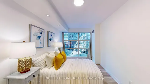 Additional image 21 of 11 St Joseph St Unit 402