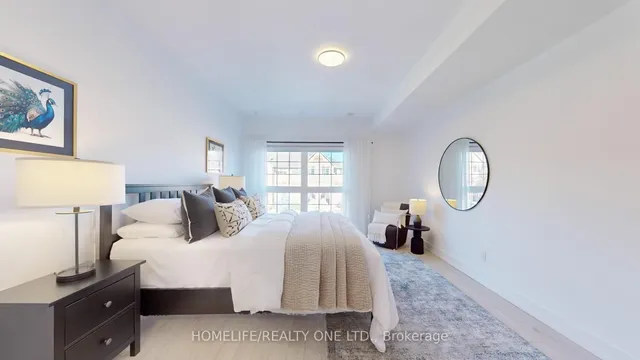 Additional image 20 of 1072 Lansdowne Ave